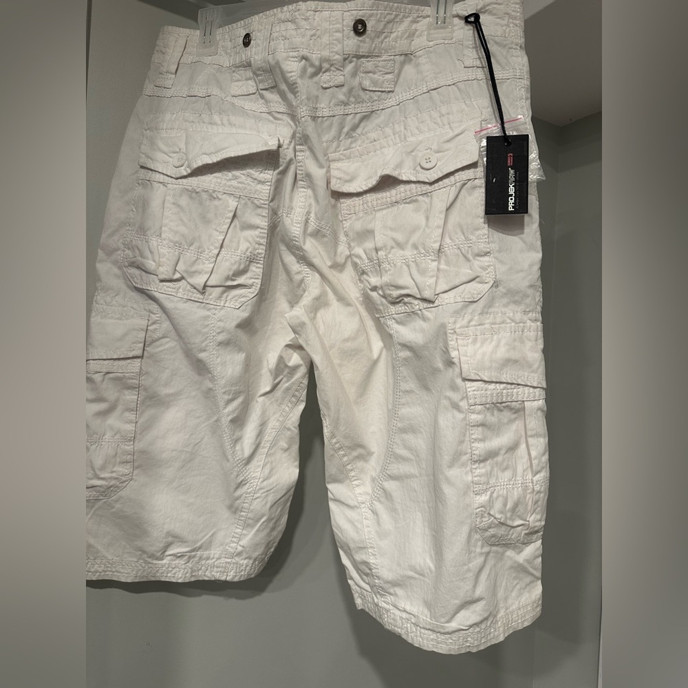 Projek Raw New White Knee-Length Cargo Shorts with Flat Waistband - Picture 2 of 5